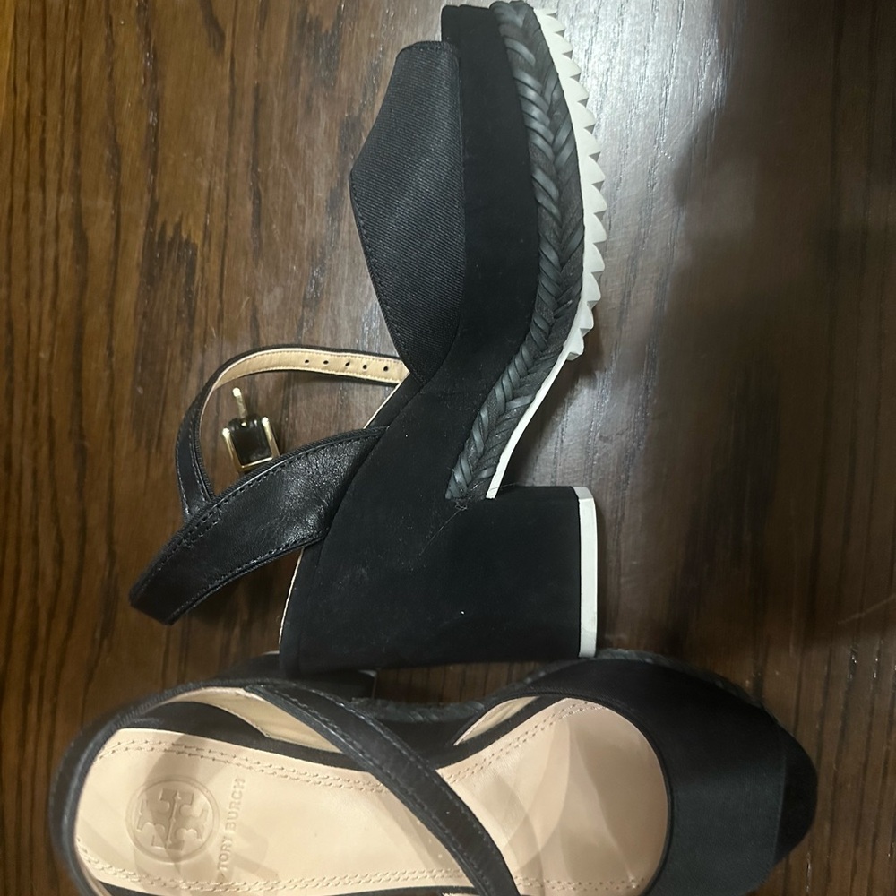 NWOT. Tory Burch wedges size 6.5. Tag says $295 from Neimans selling for $125.